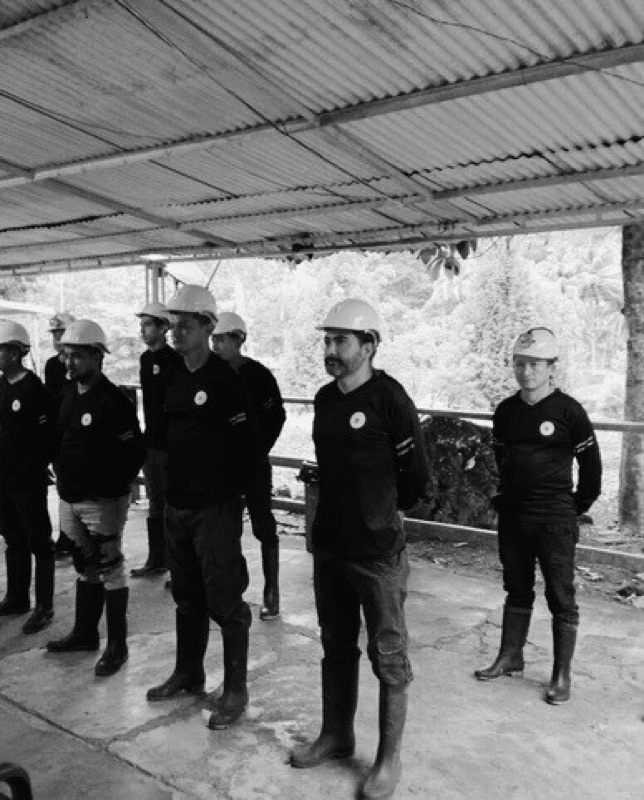 Equipo de Mundo Imperial en la mina
